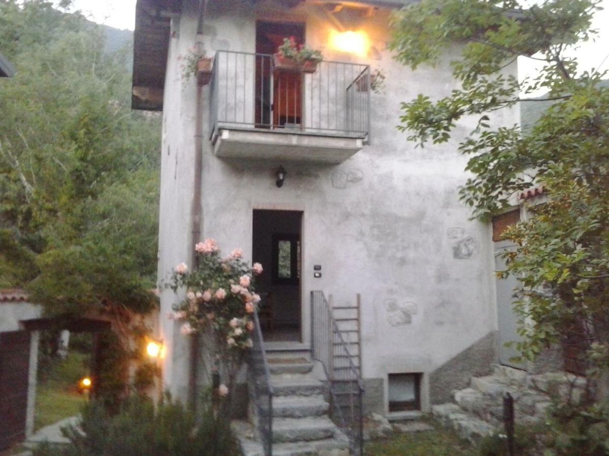 Cascina Cologna Bed & Breakfast Galbiate Dış mekan fotoğraf